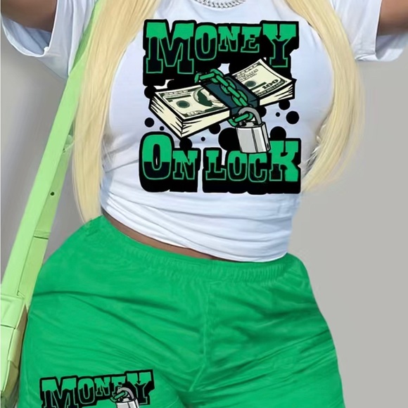 Clothes - Picture 10 of 15